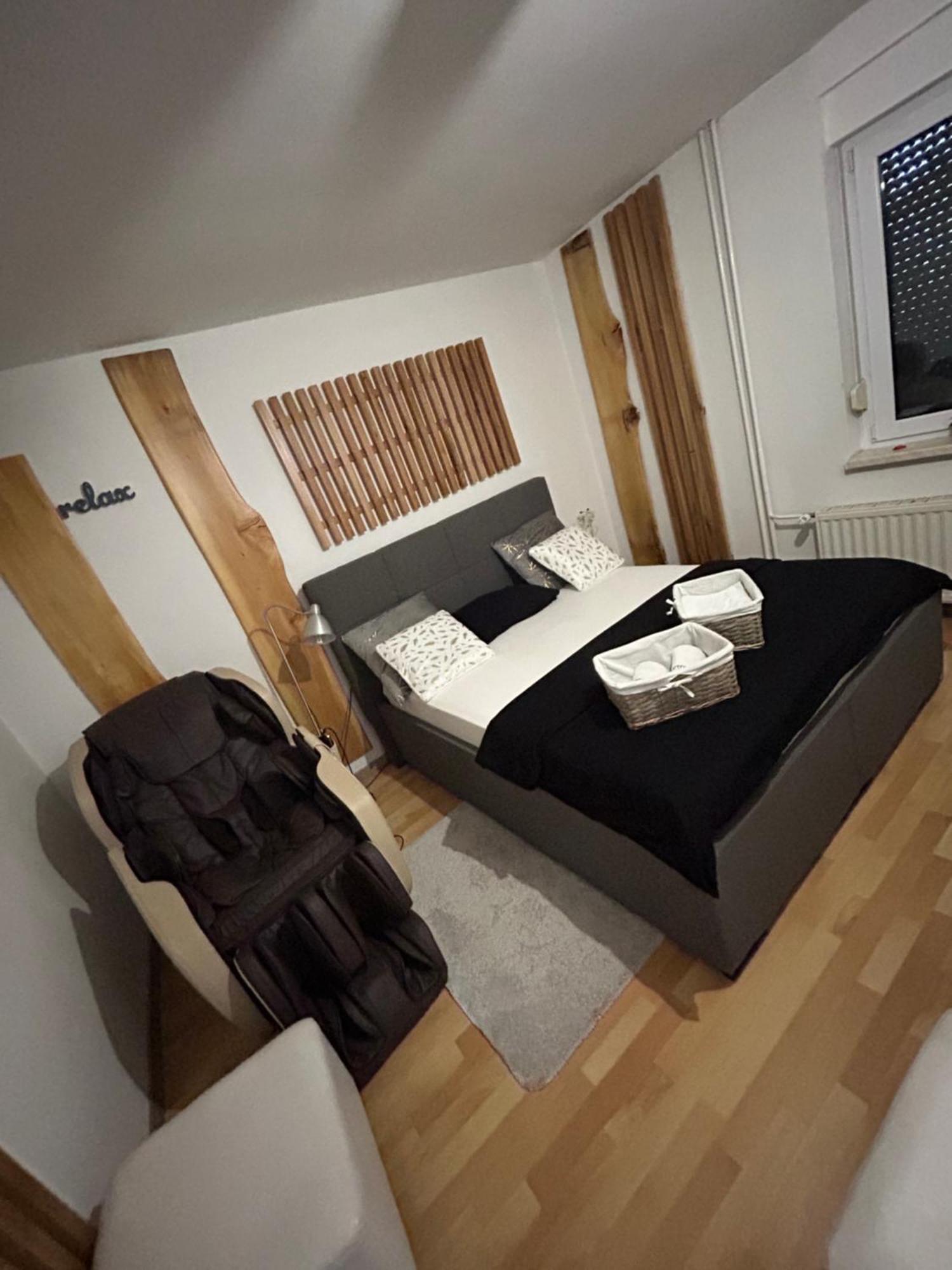 ליוטומר Apartments And Wellness Scavnicar מראה חיצוני תמונה